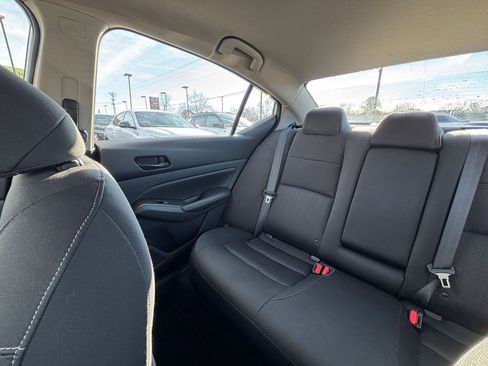 Used 2025 Nissan Altima 2.5 SV image 39