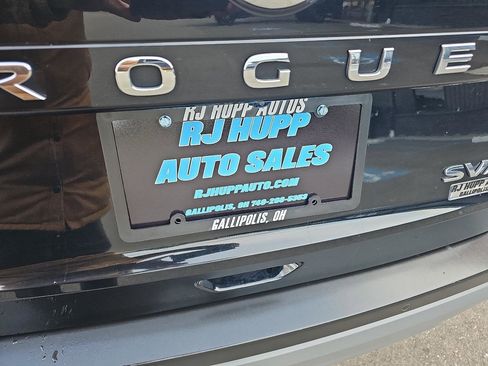 Used 2021 Nissan Rogue SV image 24