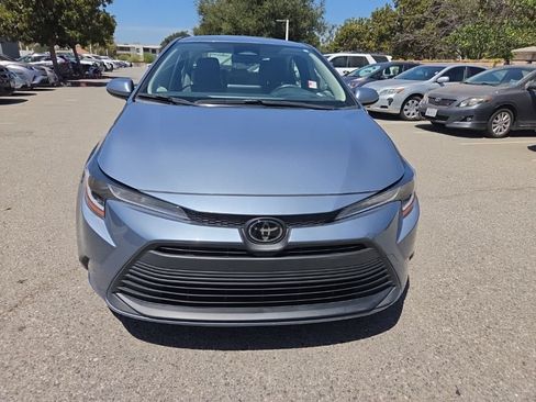Used 2023 Toyota Corolla LE w/ Carpet Mat Package (TMS) FWD image 8