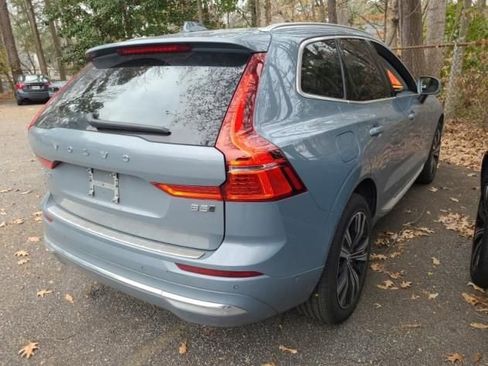 Used 2023 Volvo XC60 B5 Plus w/ Climate Package image 2