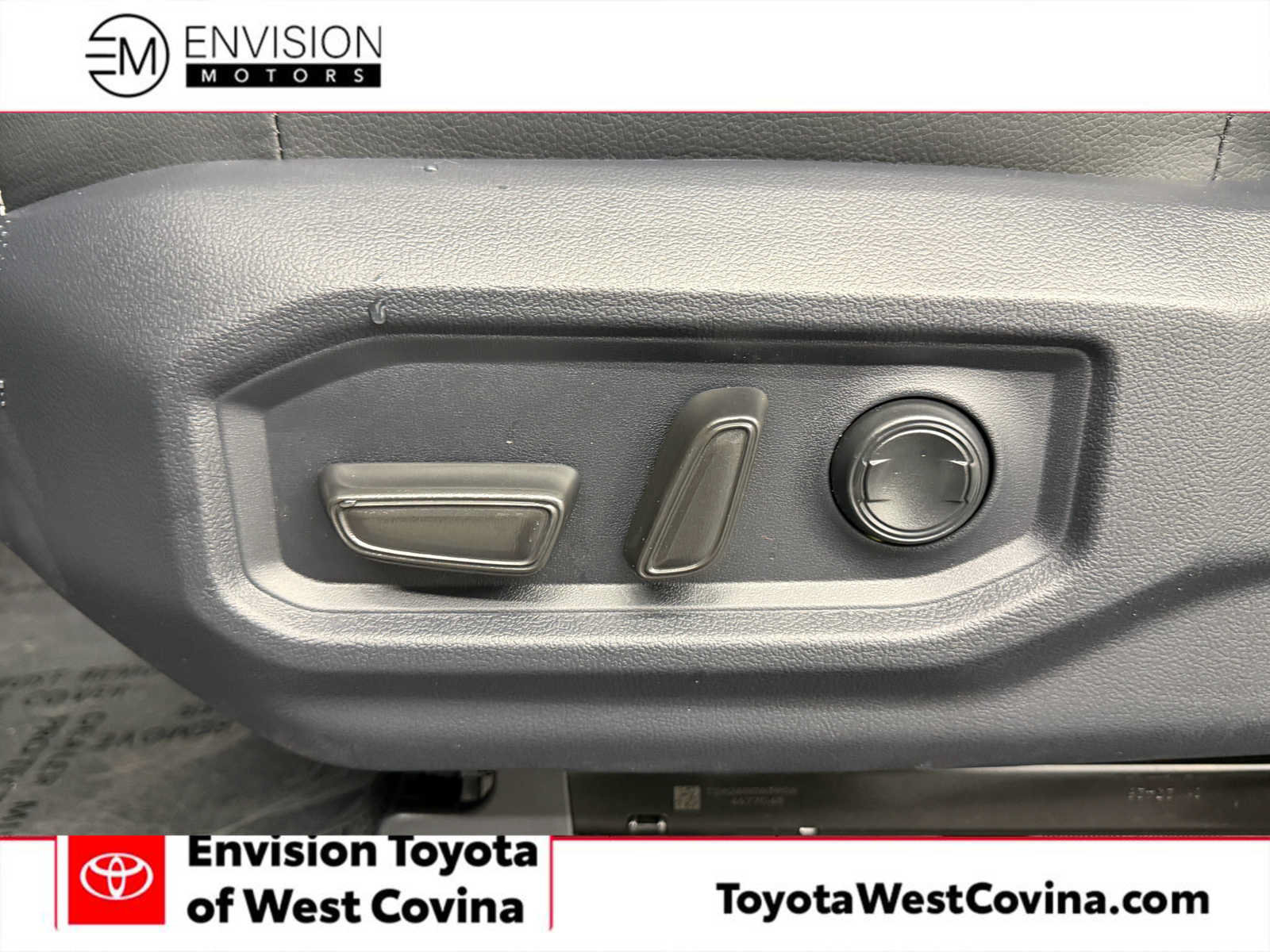 New 2026 Toyota Sequoia Limited w/ Tow Technology Package AWD/4WD image 18