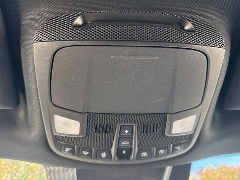 Used 2021 Ford Expedition Limited image 22