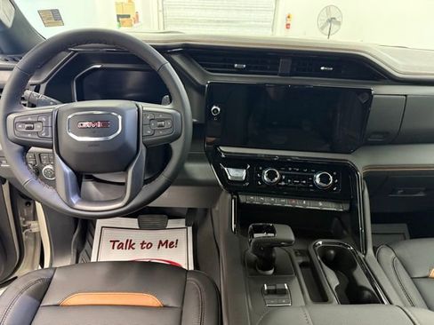 New 2026 GMC Sierra 1500 AT4 w/ AT4 Preferred Package image 16