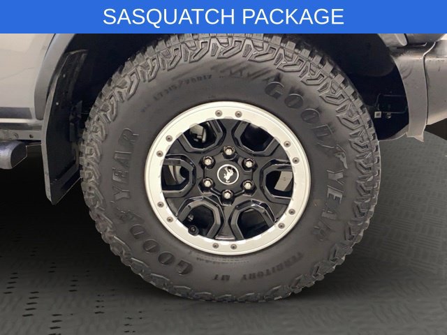 Used 2023 Ford Bronco Badlands w/ Sasquatch Package AWD/4WD image 36