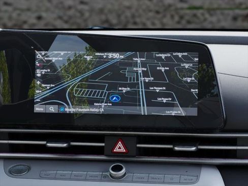 New 2026 Hyundai Elantra Limited FWD image 13