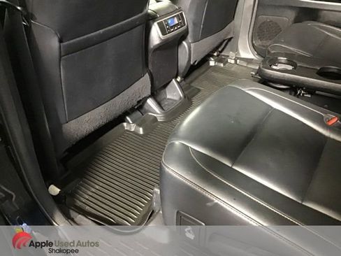 Used 2017 Toyota Highlander XLE image 20