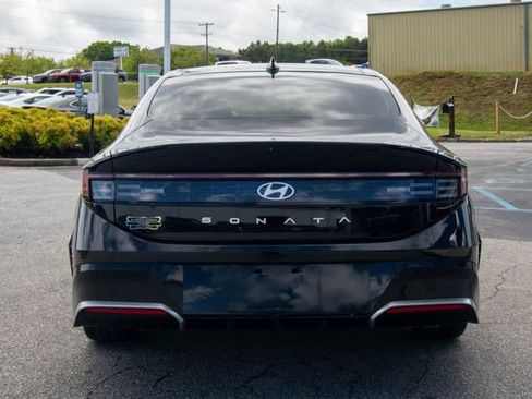 Used 2024 Hyundai Sonata SEL w/ Convenience Package FWD image 10