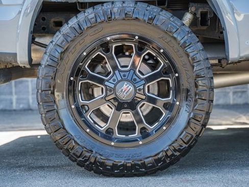 Used 2020 Ford F150 XLT w/ Equipment Group 302A Luxury AWD/4WD image 26