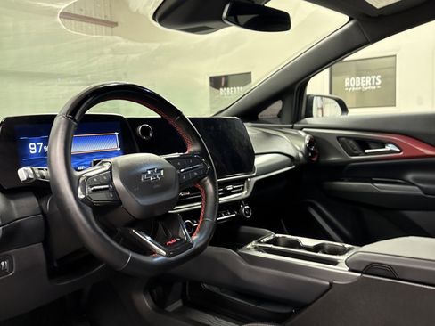 Used 2024 Chevrolet Equinox EV RS image 6