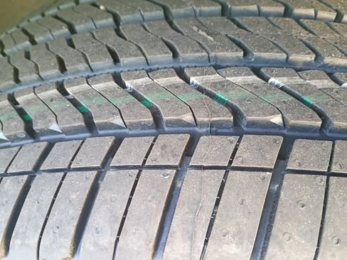 Used 2024 GMC Yukon Denali w/ Advanced Technology Package AWD/4WD image 11