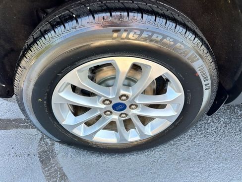 Used 2022 Ford Escape SE w/ Convenience Package image 25