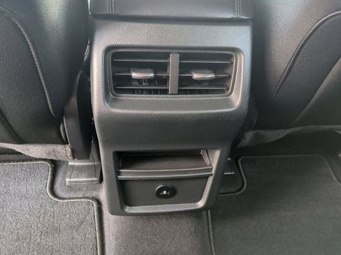 Used 2022 Ford Edge SE w/ Black Appearance Package image 38