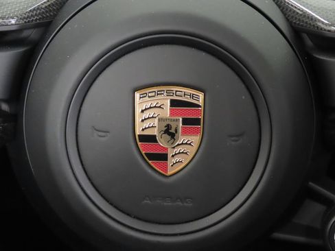 Certified 2025 Porsche Macan 4S Electric AWD/4WD image 21