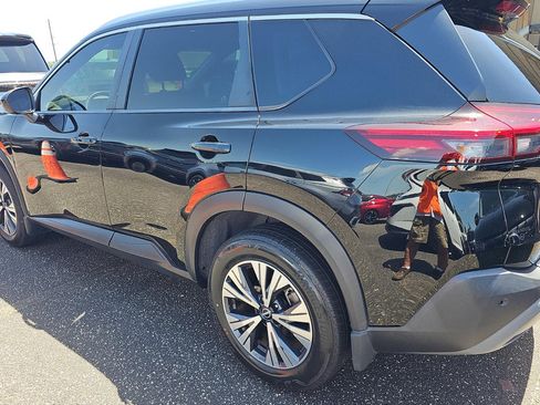 Used 2023 Nissan Rogue SV w/ SV Premium B Package AWD/4WD image 6