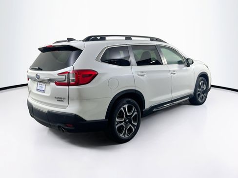 Used 2023 Subaru Ascent Limited image 5