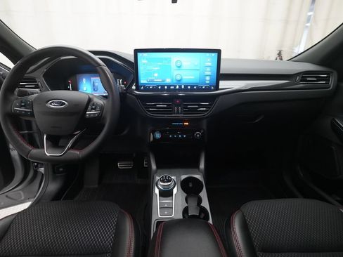 Used 2024 Ford Escape ST-Line w/ Tech Pack #1 AWD/4WD image 5