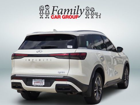 Used 2023 INFINITI QX60 Luxe w/ Performance Audio Package FWD image 4