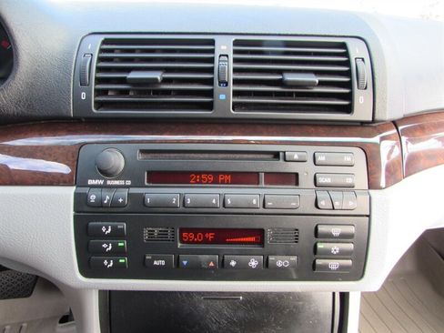 Used 2001 BMW 325Ci Convertible image 11