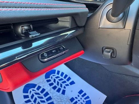 Used 2025 Chevrolet Corvette Z06 image 28