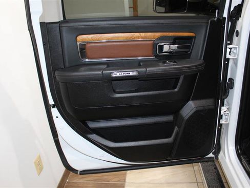 Used 2015 RAM 1500 Laramie Longhorn w/ Convenience Group AWD/4WD image 30
