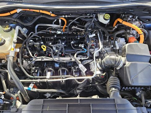 Used 2020 Ford Escape Titanium w/ Titanium Premium Package 2.0 image 23