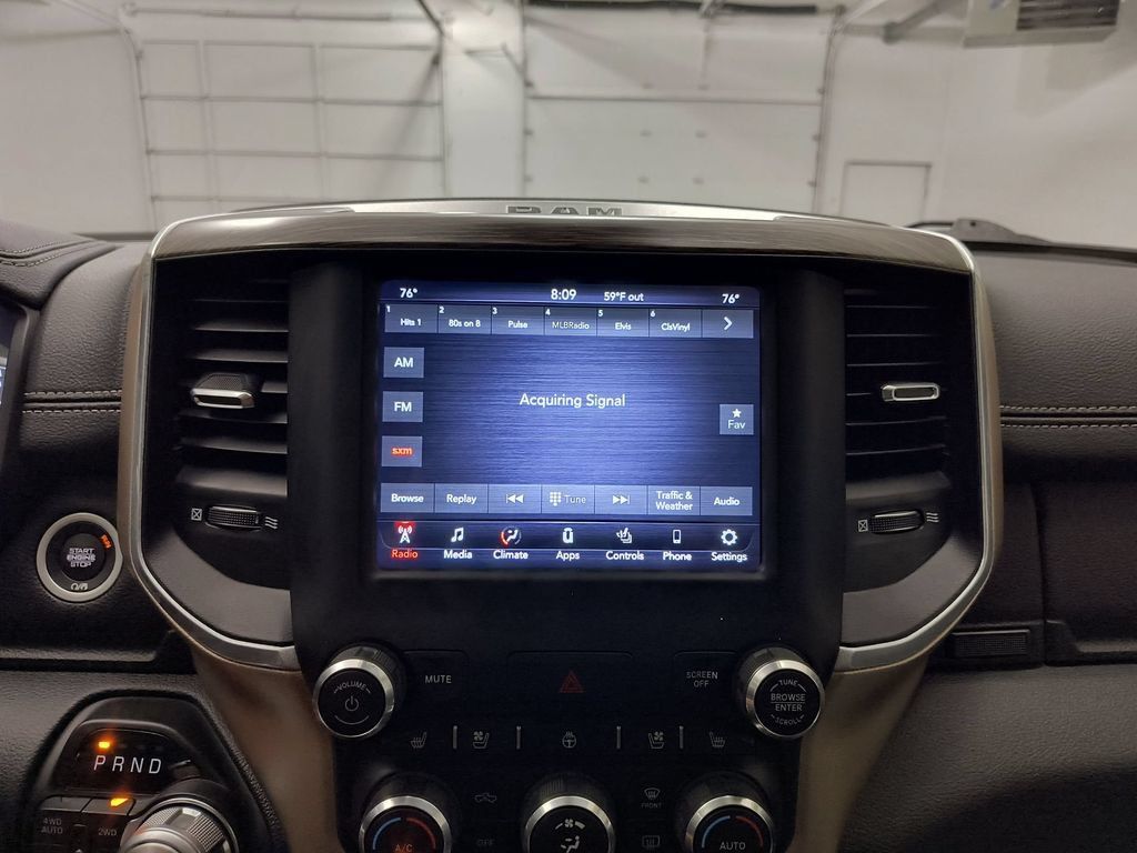 Used 2020 RAM 1500 Laramie w/ Off Road Group AWD/4WD image 14