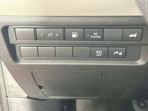 Used 2023 Mitsubishi Outlander SEL image 23