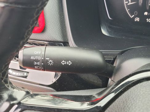 Used 2022 Honda Civic Sport image 25