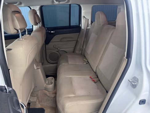 Used 2015 Jeep Patriot Sport image 12