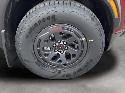 Used 2025 Nissan Frontier Pro-X w/ Pro Convenience Package image 11