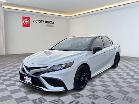 Used 2023 Toyota Camry XSE w/ Navigation Package image 11