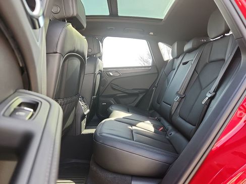 New 2026 Porsche Macan GTS image 8