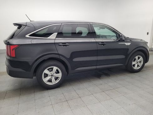 Used 2021 Kia Sorento LX FWD image 10