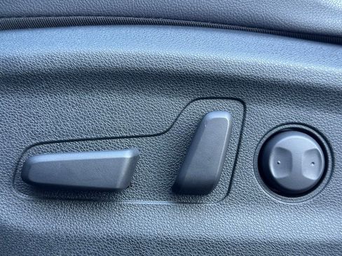 Used 2021 Kia Niro EX image 15