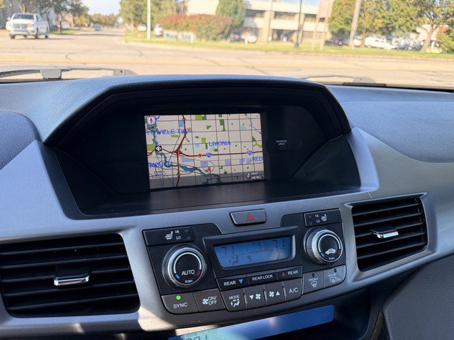 Used 2012 Honda Odyssey Touring Elite image 29