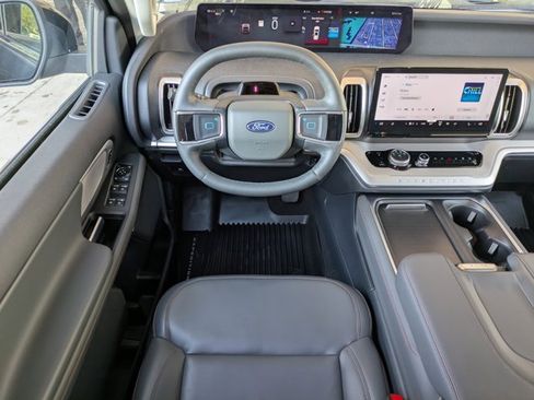 Certified 2025 Ford Expedition Max Active image 14