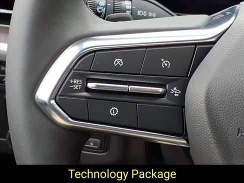 New 2026 Chevrolet Suburban Premier image 18