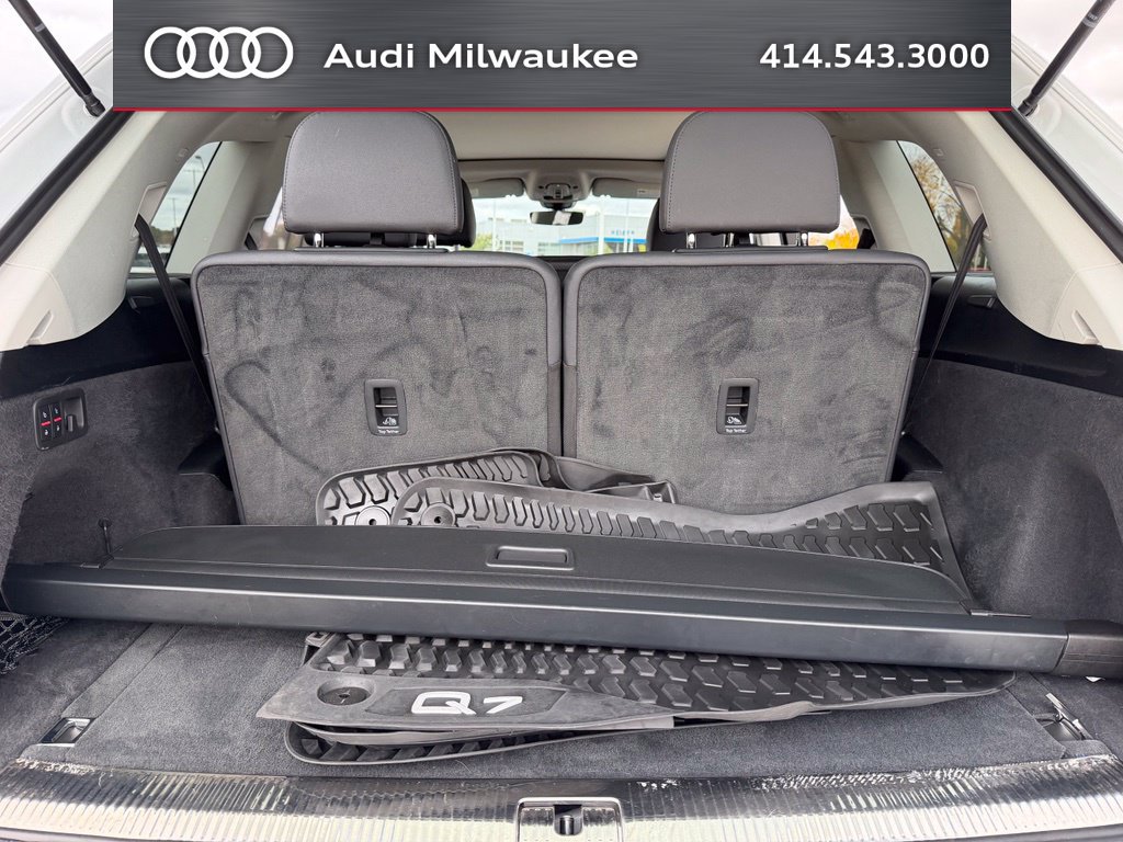 Used 2023 Audi Q7 3.0T Premium Plus AWD/4WD image 44