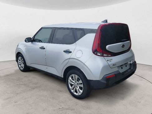 Used 2020 Kia Soul LX FWD image 6