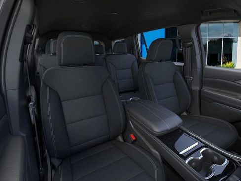 New 2026 Chevrolet Traverse LT w/ Driver Confidence Package FWD image 16
