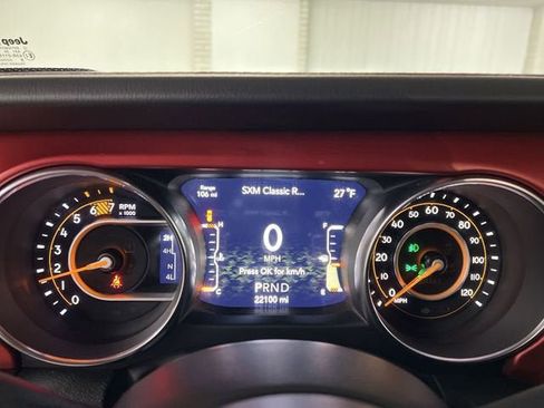 Used 2023 Jeep Wrangler Unlimited Rubicon w/ LED Lighting Group AWD/4WD image 12