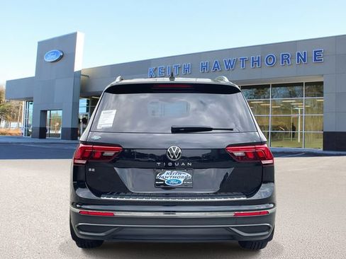 Used 2023 Volkswagen Tiguan SE FWD image 5