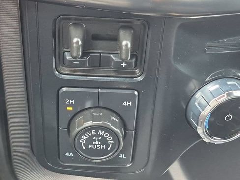 Used 2025 Ford F150 Platinum AWD/4WD image 22