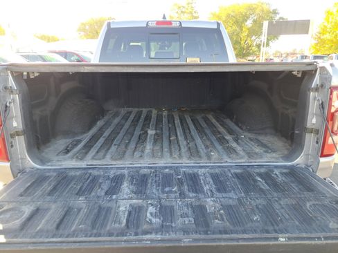 Used 2022 RAM 1500 Limited w/ Body Color Bumper Group image 8