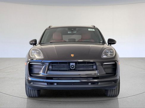 New 2026 Porsche Macan image 11