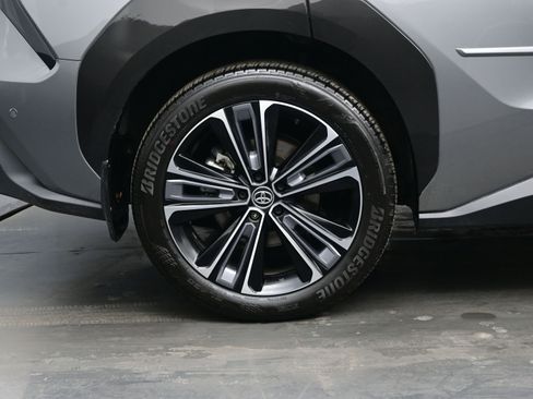 Used 2024 Toyota bZ4X Limited image 9