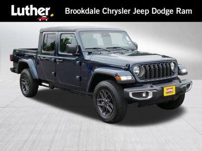 Used 2025 Jeep Gladiator Sport