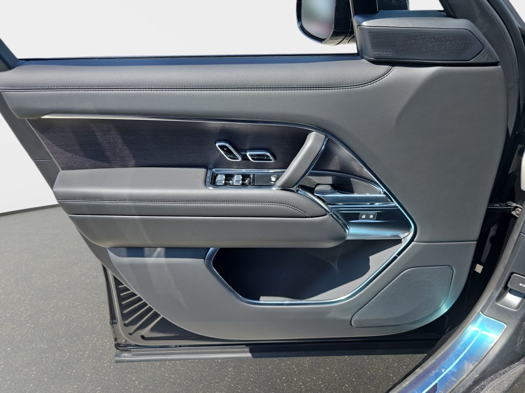 New 2026 Land Rover Range Rover SE AWD/4WD image 29