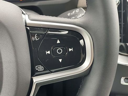 New 2026 Volvo XC90 B6 Plus w/ Protection Package Premier image 11