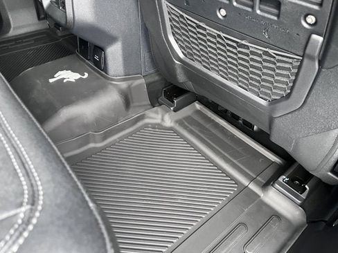 New 2025 Ford Bronco Badlands w/ Sasquatch Package AWD/4WD image 19